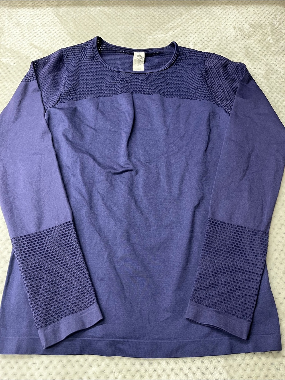 Fabletics women Purple Long-Musetta Sleeve Crewneck Top